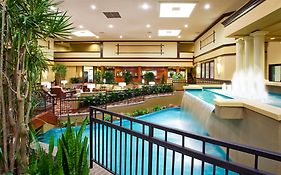 Holiday Inn Hotel And Suites Cincinnati Eastgate