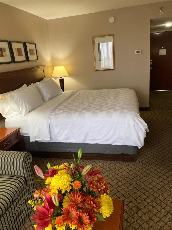 Holiday Inn Cincinnati-Eastgate By Ihg Exterior photo