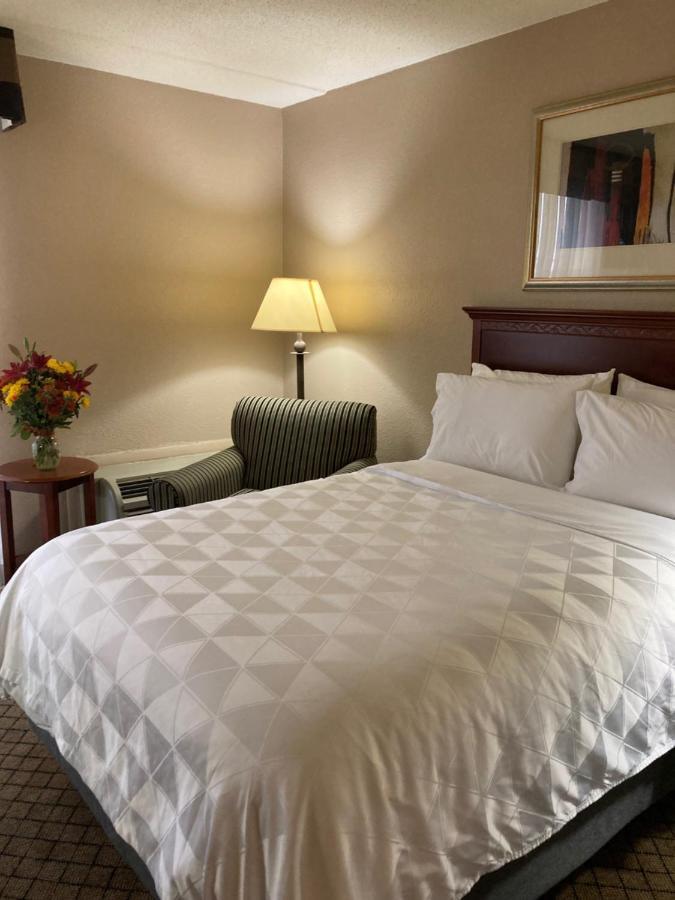 Holiday Inn Cincinnati-Eastgate By Ihg Exterior photo