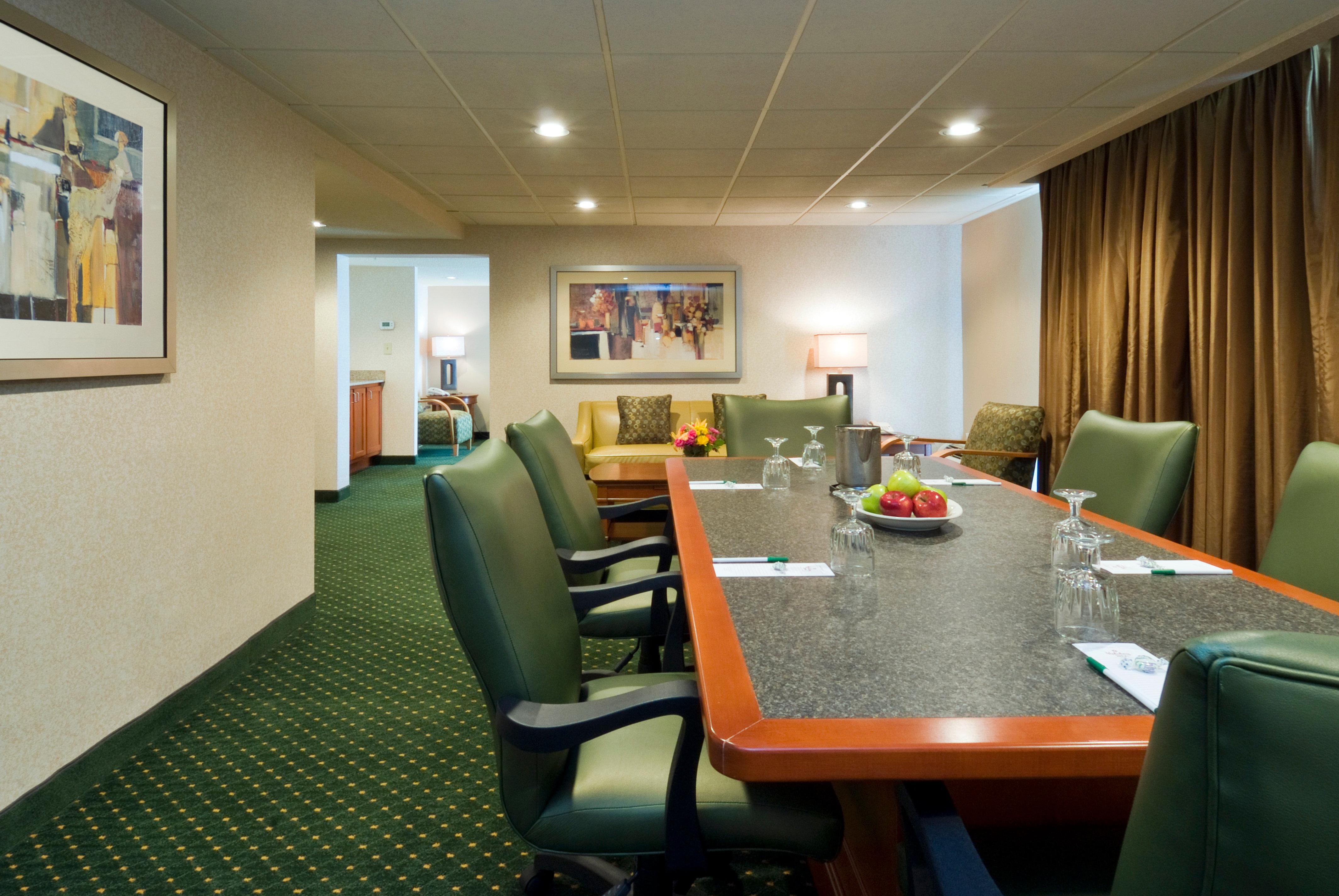 Holiday Inn Cincinnati-Eastgate By Ihg Exterior photo